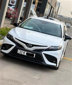 تۆیۆتا کامری